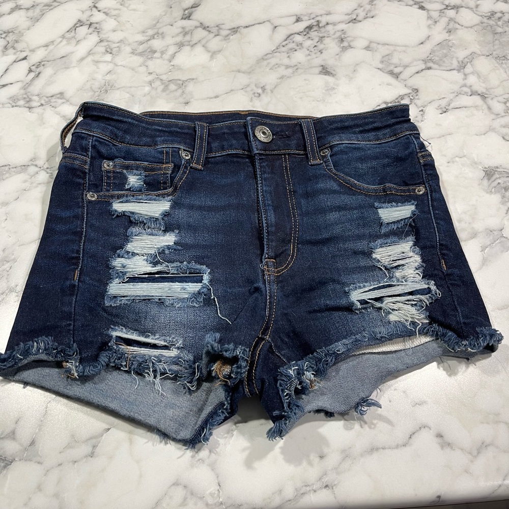 Like new American Eagle jean shorts!!